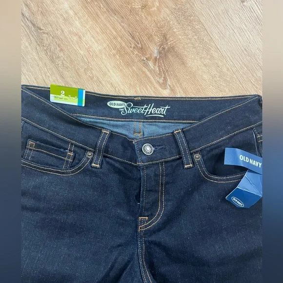 NWT - Old Navy Jeans - Picture 3 of 7